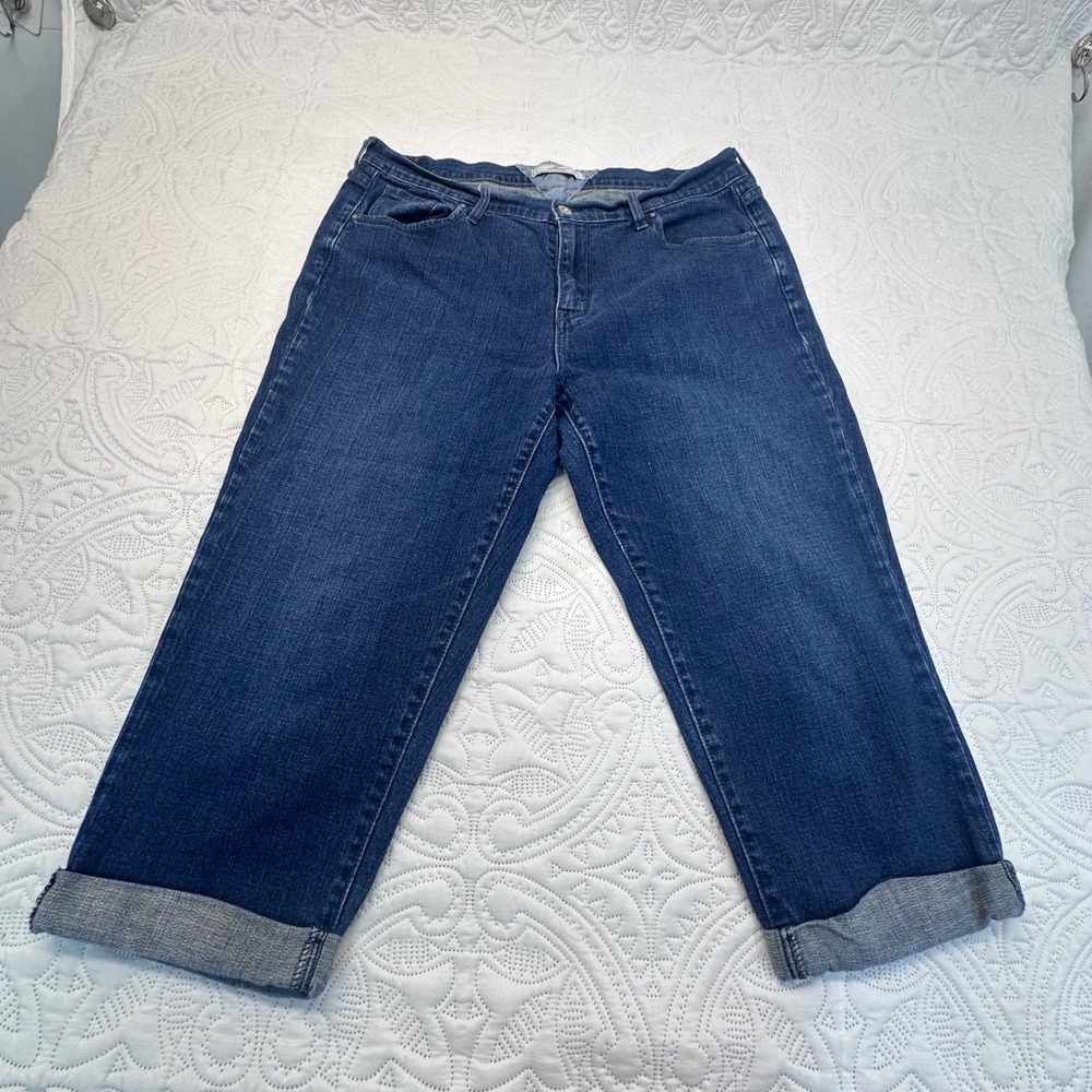 Levis Womens Size 14 Medium Wash Cuffed Crop Capri Jeans Button Flap Pockets